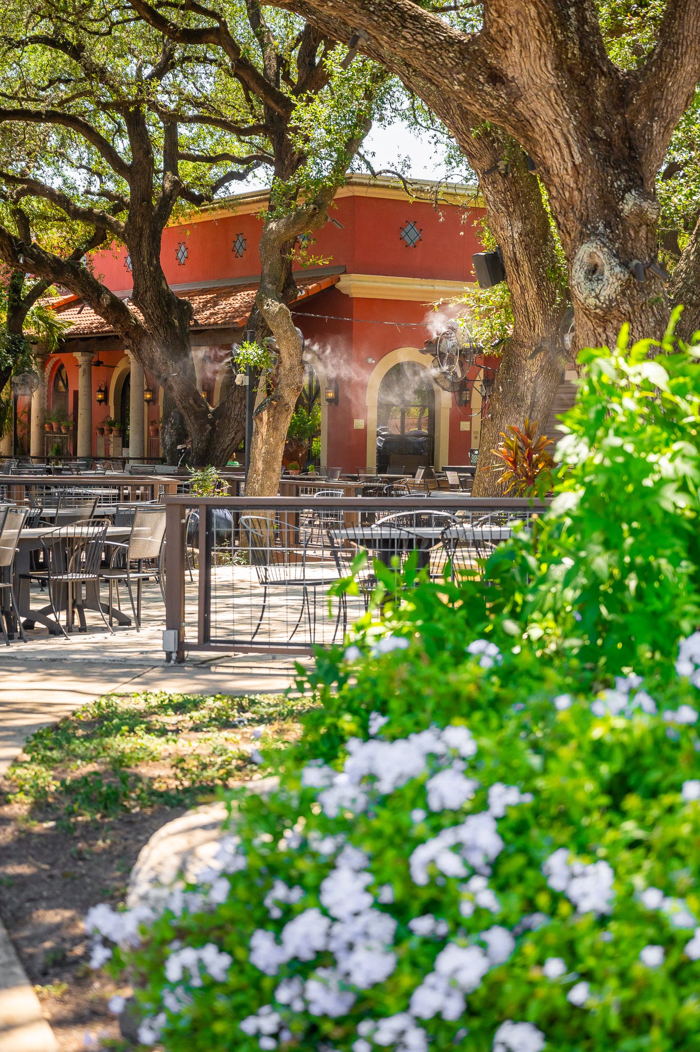 Live Music — La Hacienda De Los Barrios